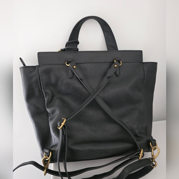 Fossil Amelia Crossbody/backpack - Picture 2 of 14